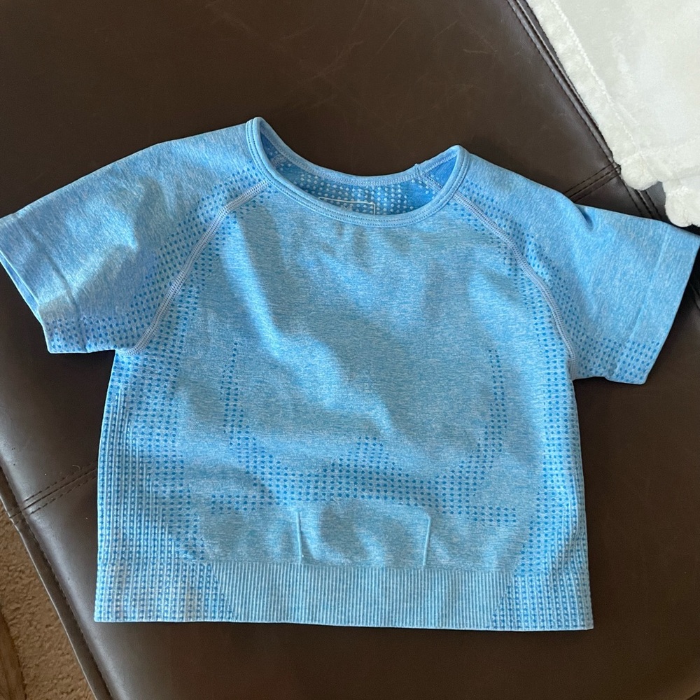 blue workout crop top
